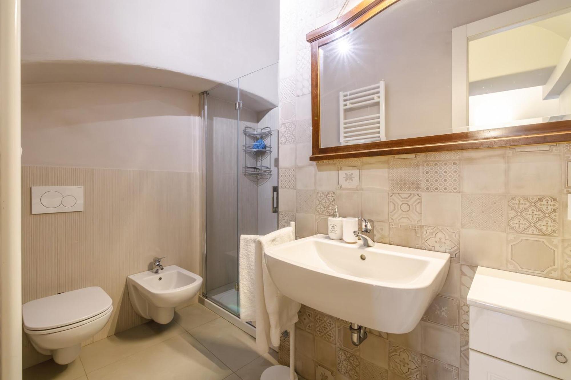 Porta Romana Elegant Apartments With Private Parking! Siena Eksteriør billede