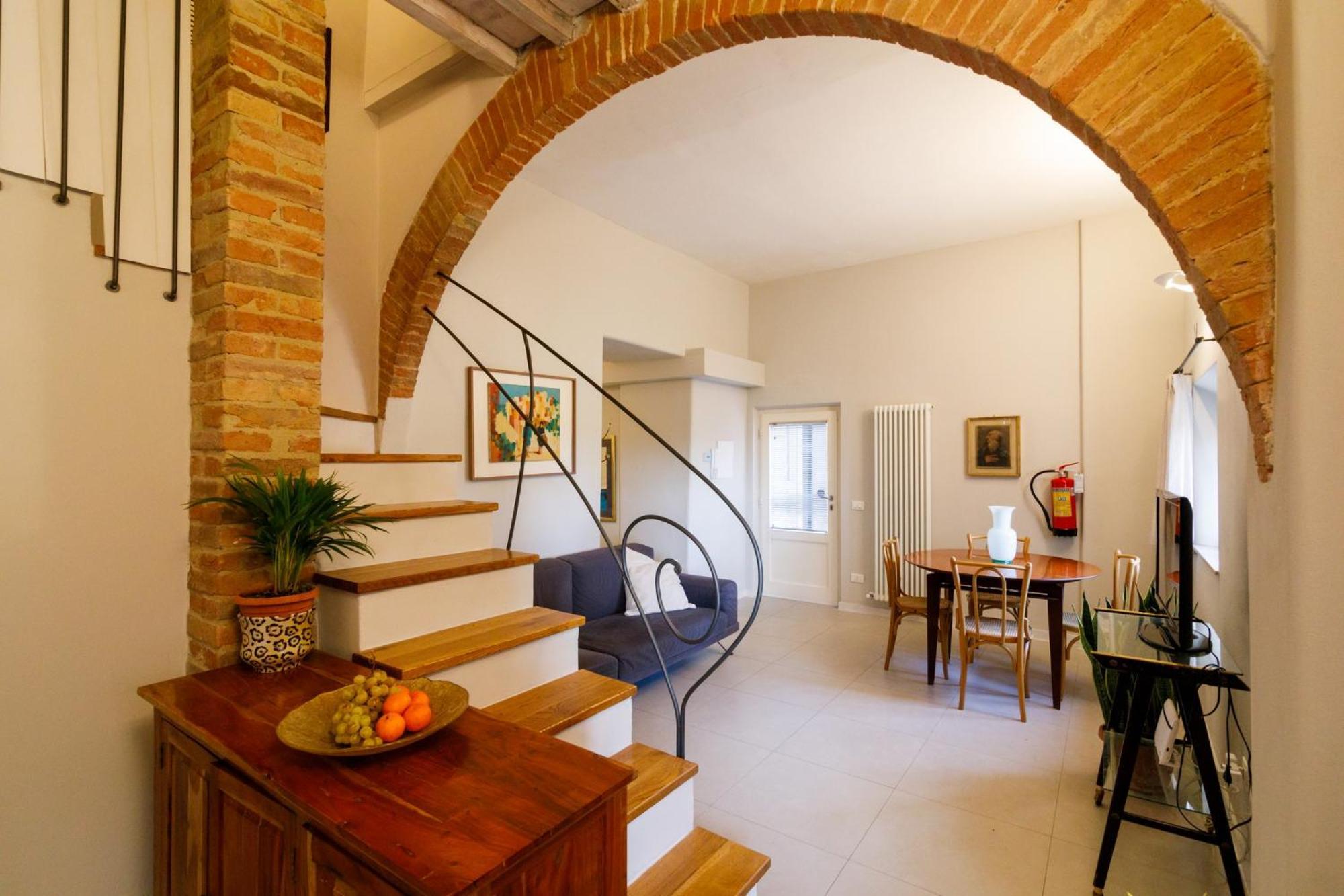 Porta Romana Elegant Apartments With Private Parking! Siena Eksteriør billede